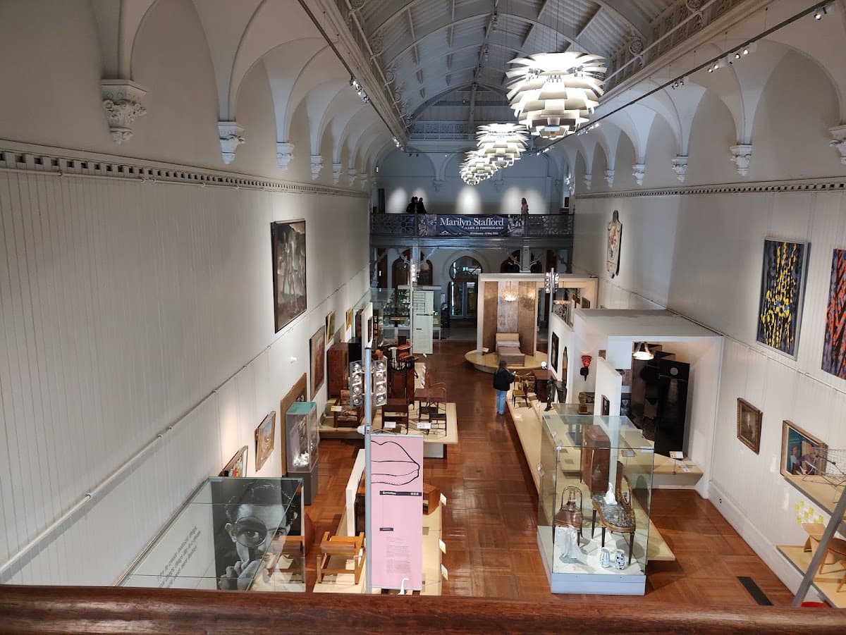 Brighton Museum & Art Gallery - Image 2