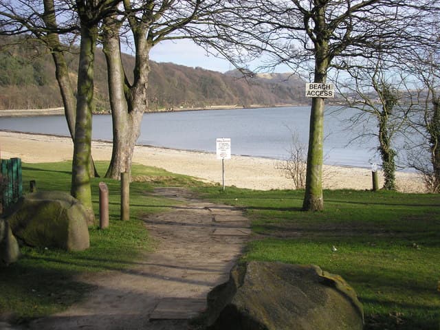 Silver Sands Beach, Aberdour - Main view