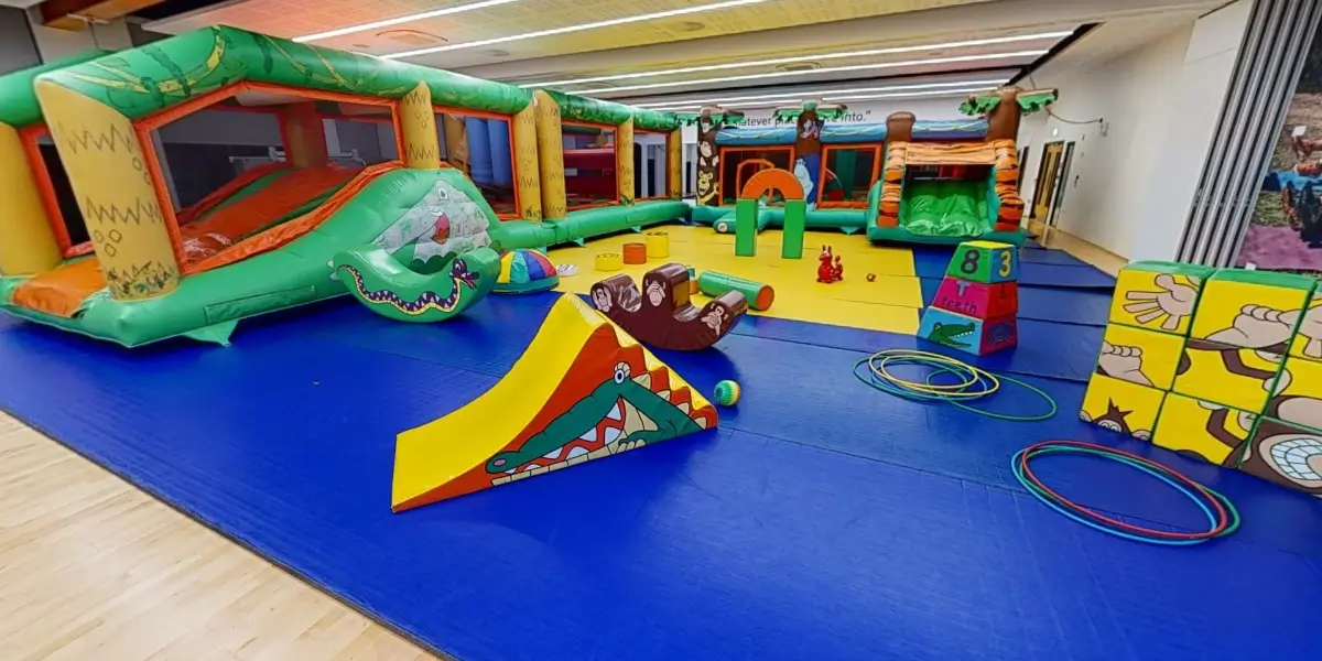Places Leisure Eastleigh - Main view