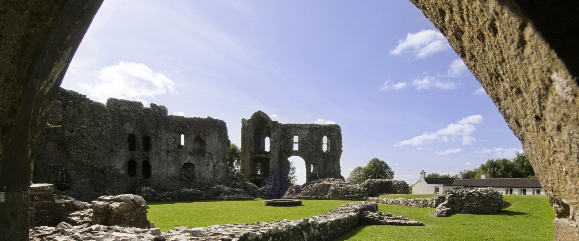 Llawhaden Castle - Main view