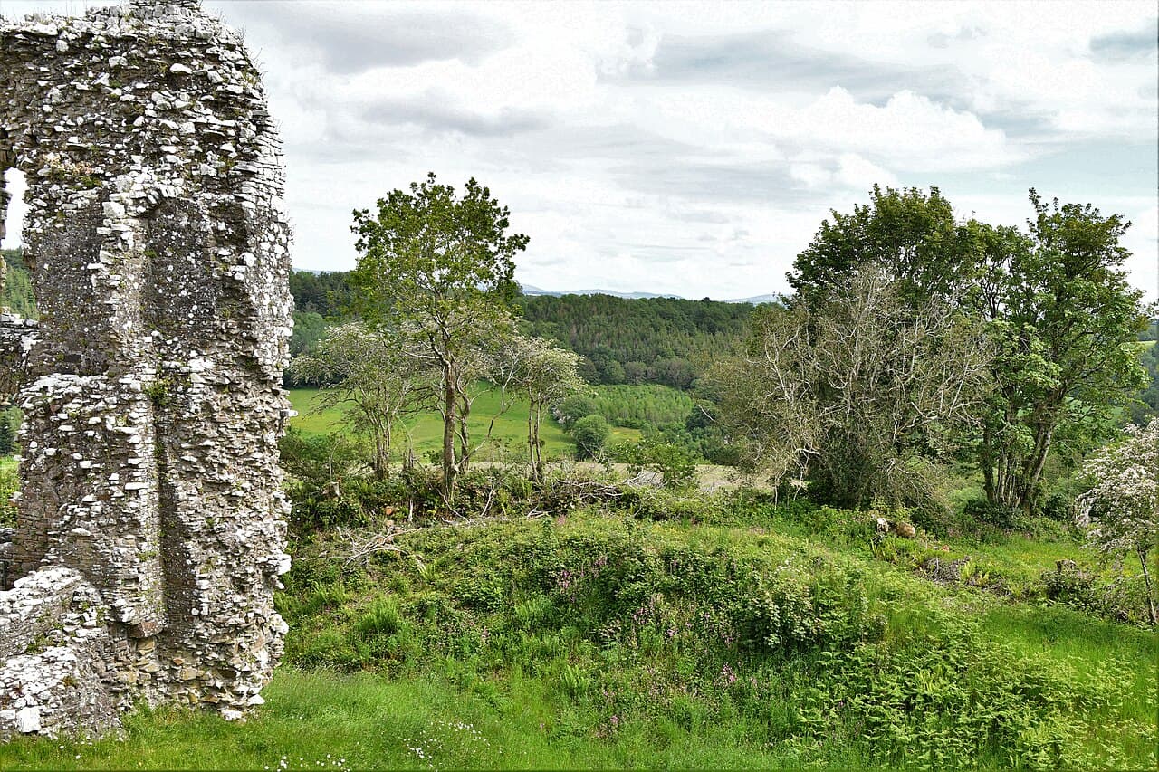 Llawhaden Castle - Image 4