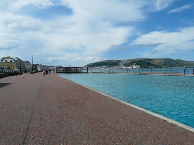 Craig-y-Don Paddling Pool - Main view