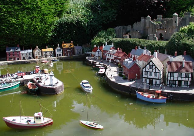Bondville Model Village - Main view