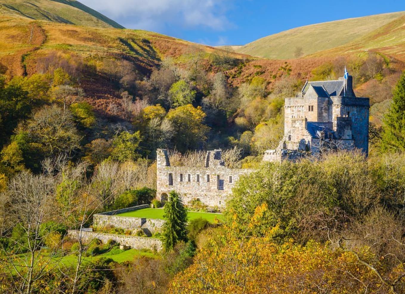 Castle Campbell - Image 1