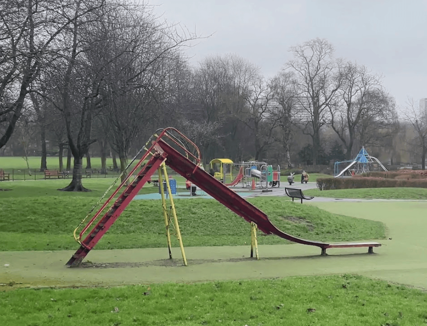 Victoria Park - Image 4