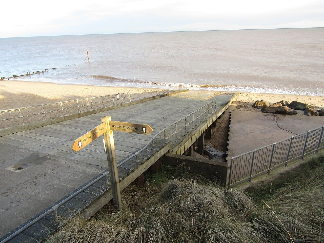 Cart Gap Beach - Image 3