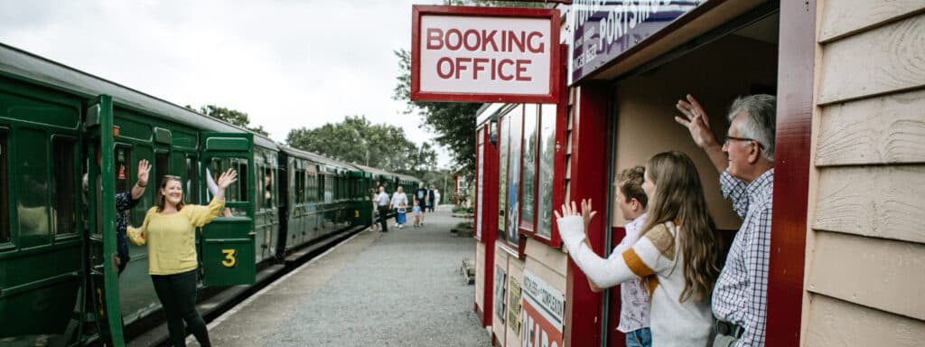 Isle of Wight Steam Railway - Havenstreet Station - Image 2
