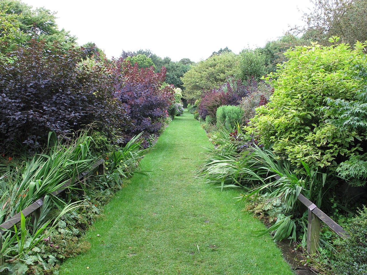 Walkden Gardens - Image 4