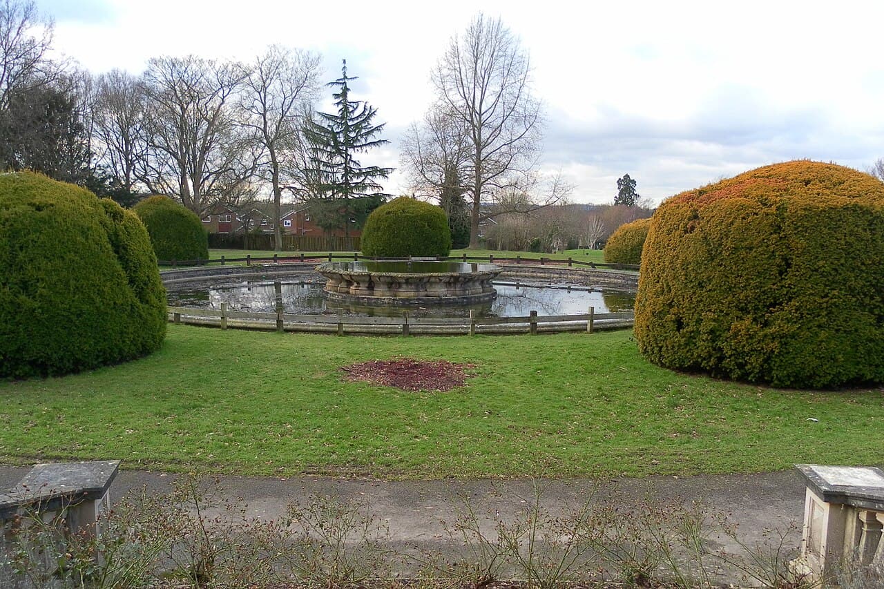 Worth Park Gardens - Main view