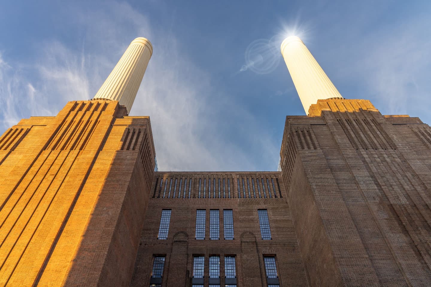 The Chimney Lift at Battersea Power Station - Main view