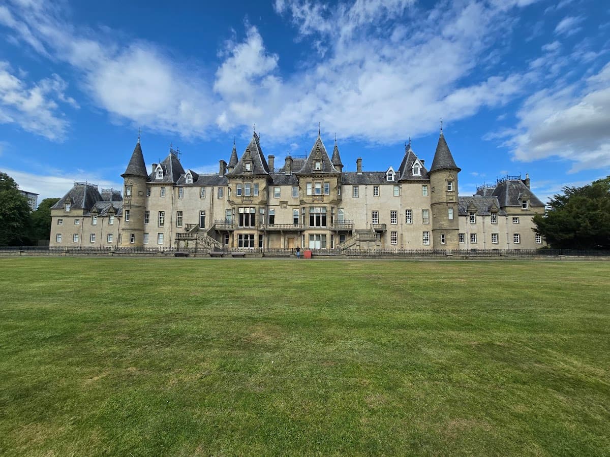 Callendar Park - Main view