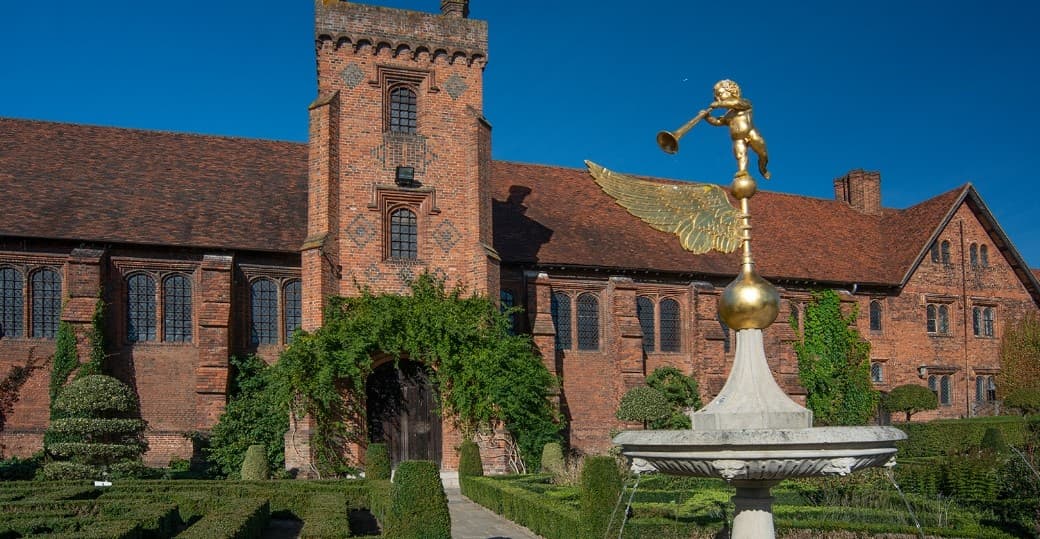 Hatfield House, Park and Gardens - Main view