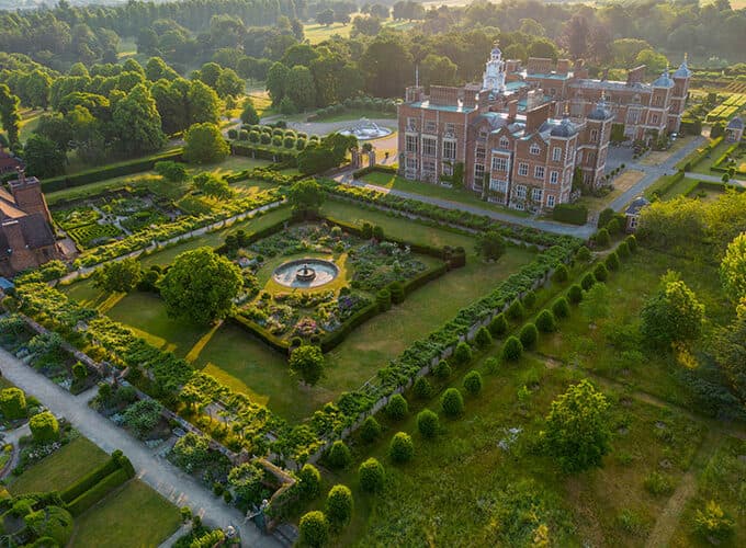 Hatfield House, Park and Gardens - Image 3