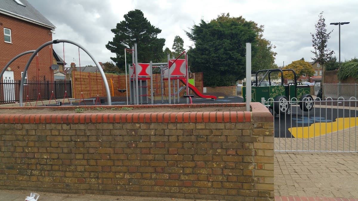 Percy Road Playground - Image 2