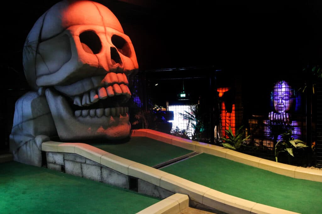 The Lost City Adventure Golf Belfast - Image 3