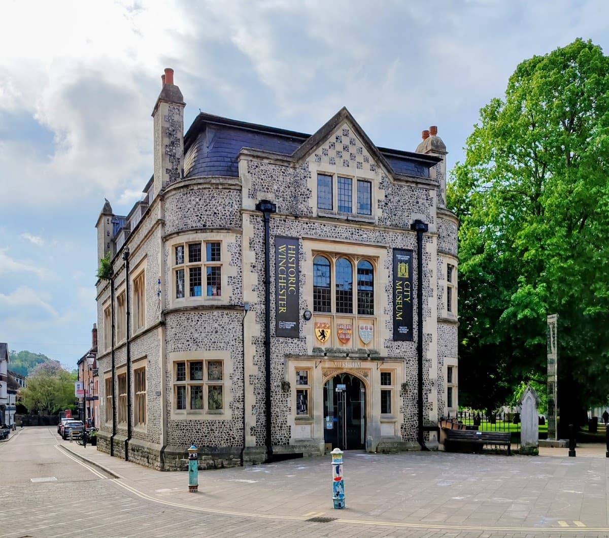 Winchester City Museum - Image 2