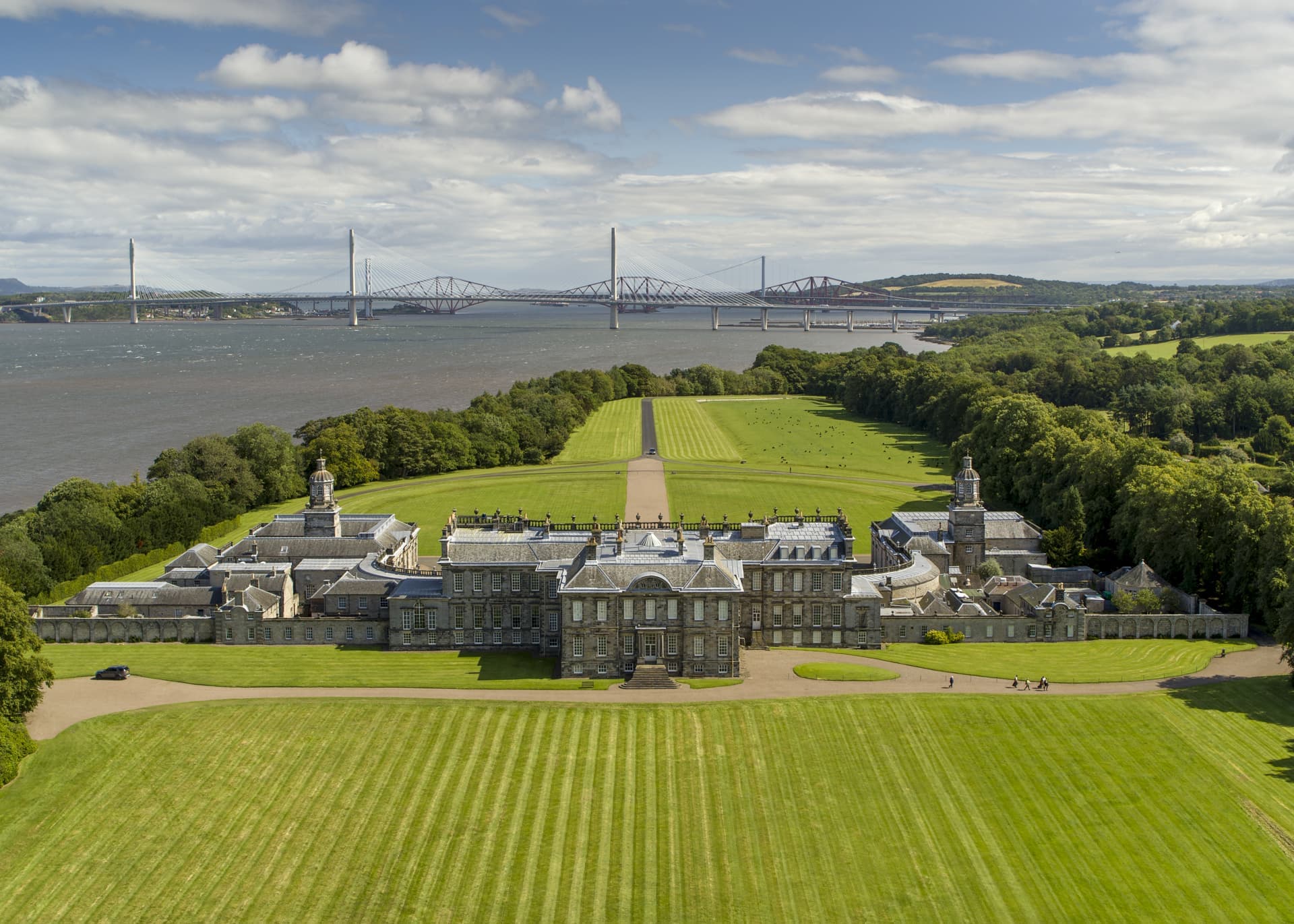 Hopetoun House - Image 1
