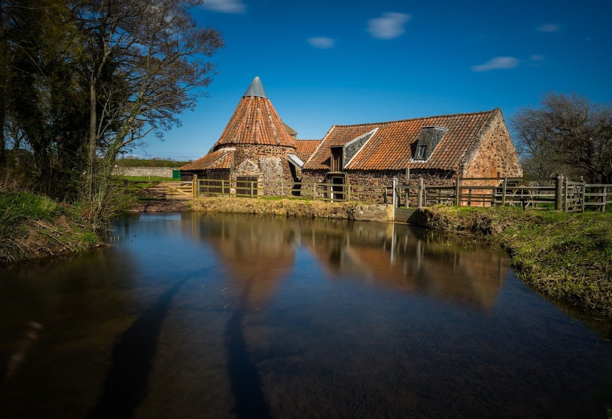 Preston Mill & Phantassie Doocot (National Trust for Scotland) - Main view