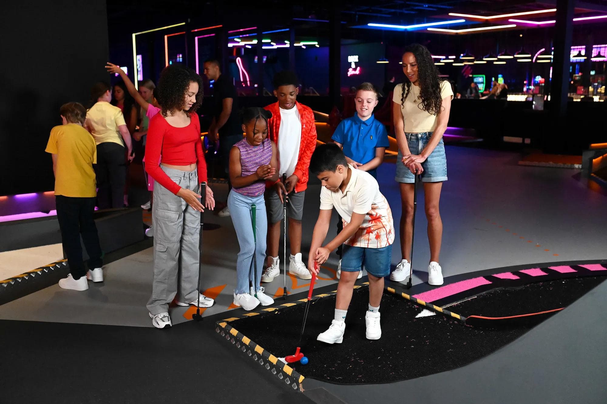 Putt & Play Harrow - Image 2