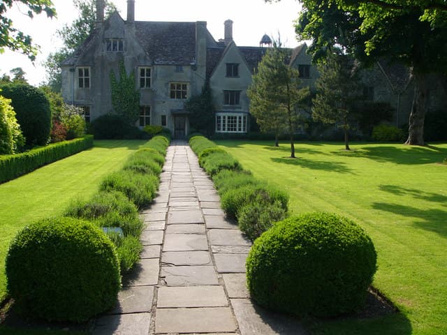 Alexander Keiller Museum - Image 4