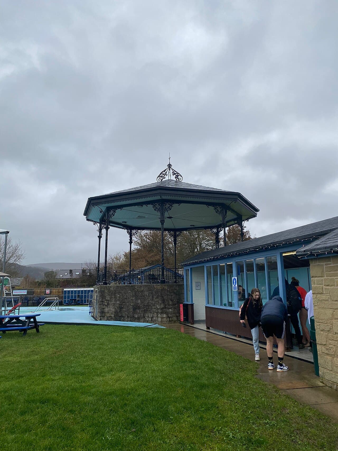 Hathersage Swimming Pool - Image 2