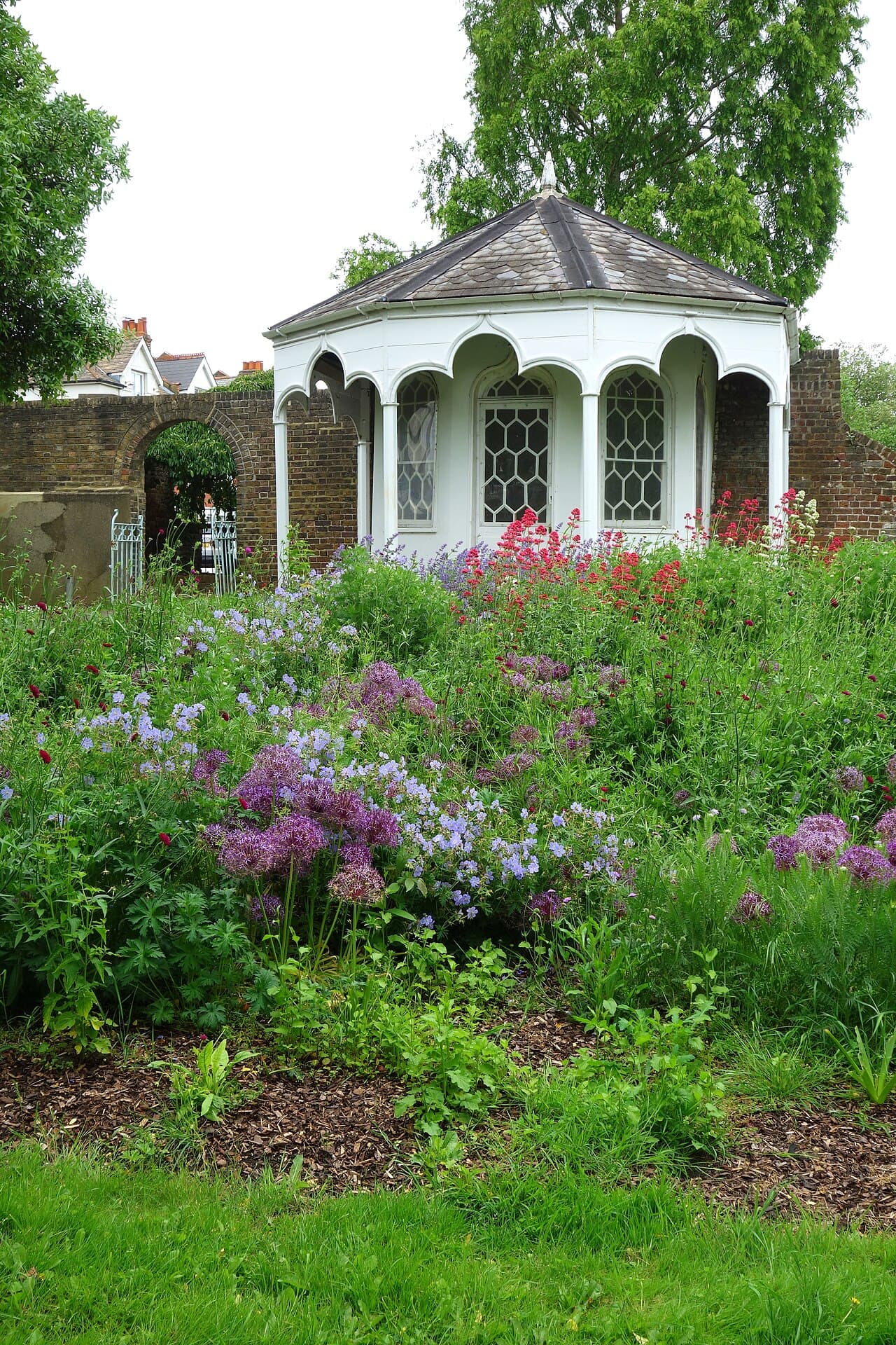 Radnor Gardens - Image 3