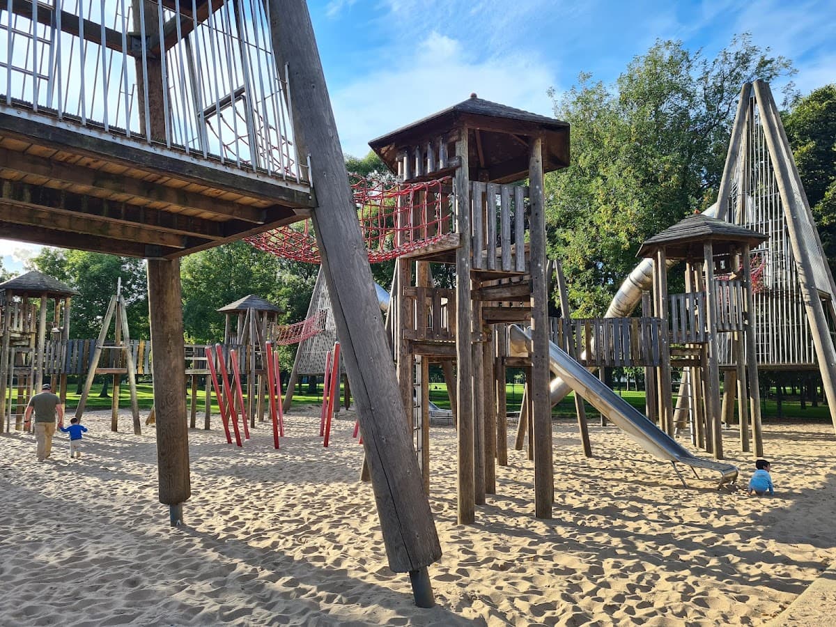 Glasgow Green Play Village - Image 4