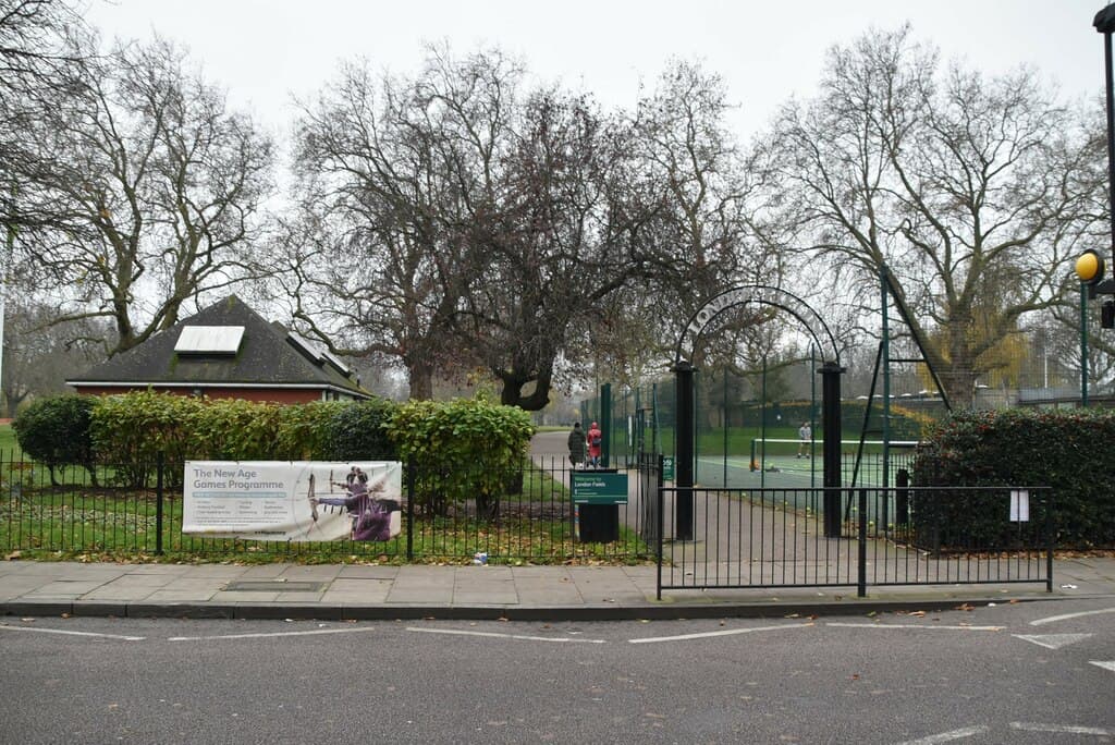 London Fields - Image 2