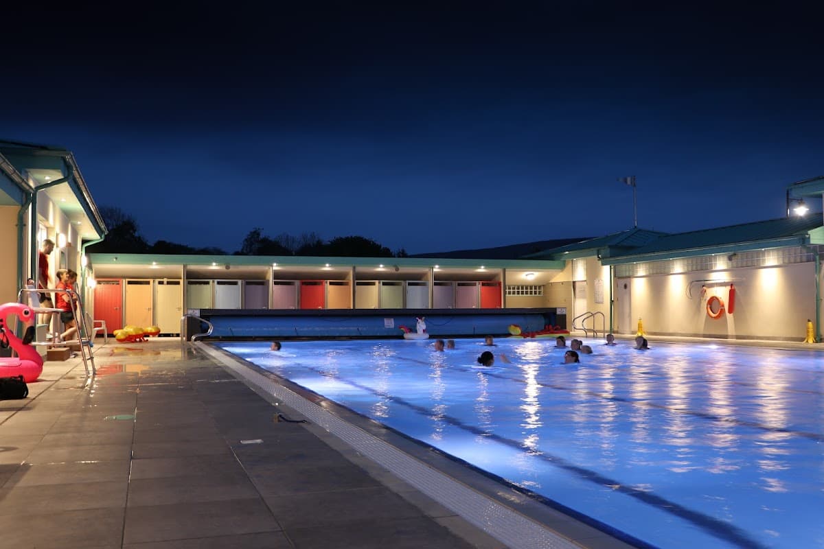 New Cumnock Outdoor Swimming Pool - Main view