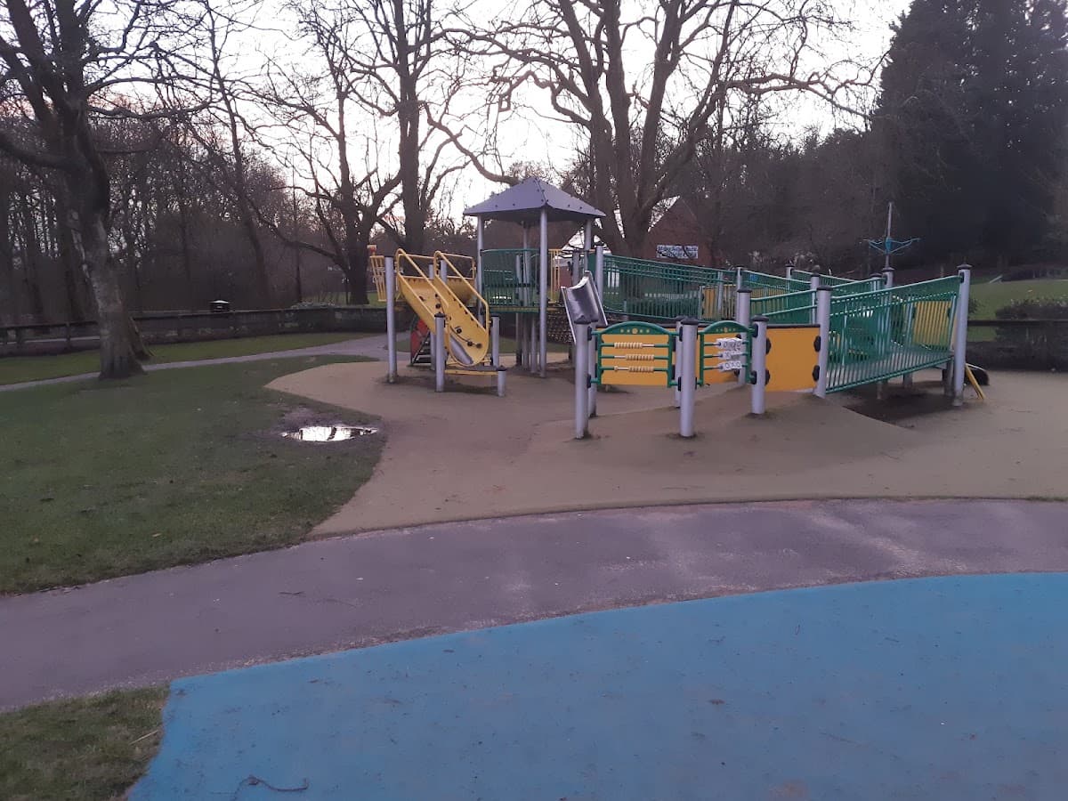 Moss Bank Park - Image 1