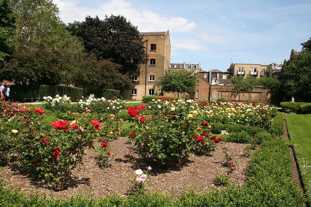 Leathermarket Gardens - Main view