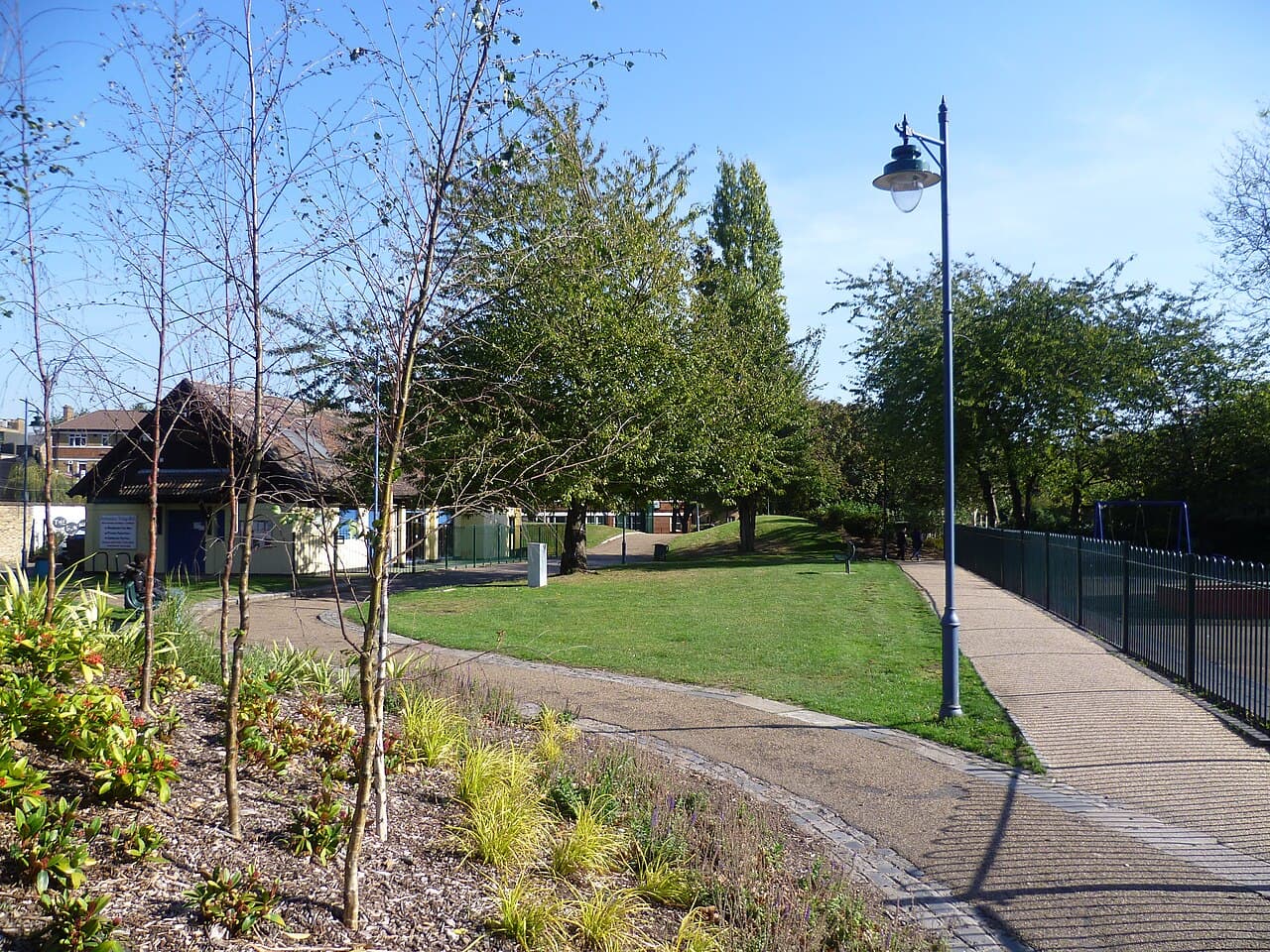 Leathermarket Gardens - Image 5