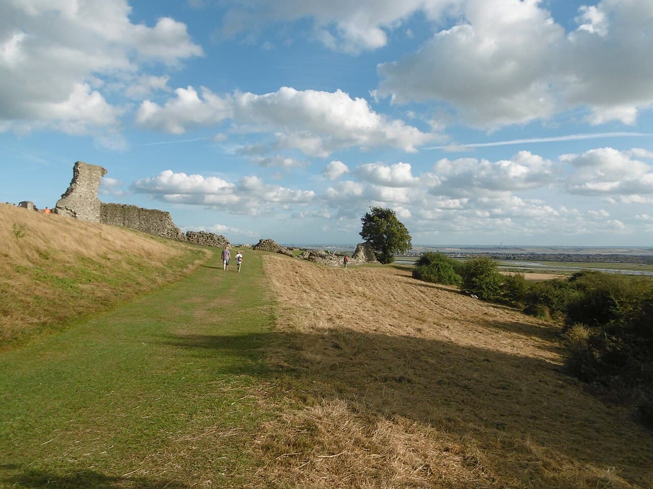 Hadleigh Castle - Image 2