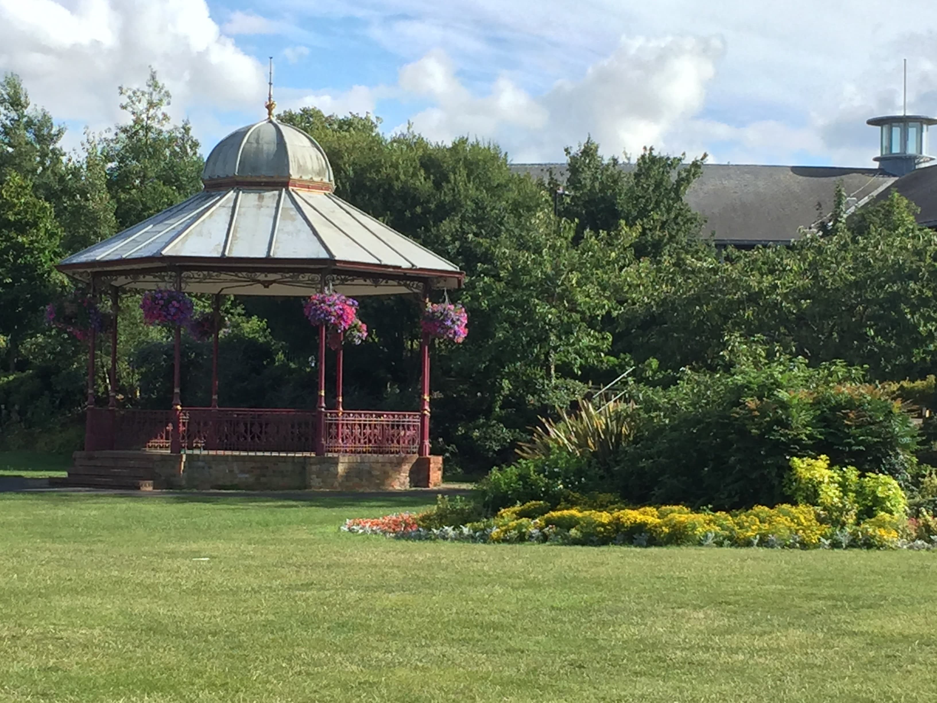 Victoria Park - Image 2