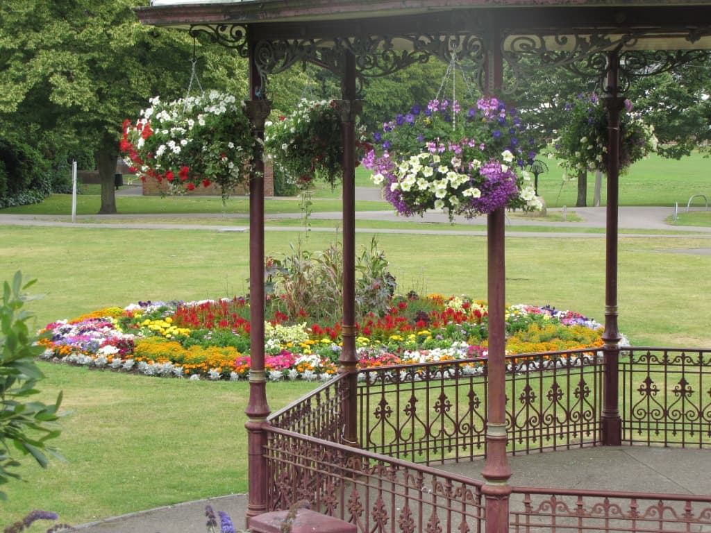 Victoria Park - Image 3