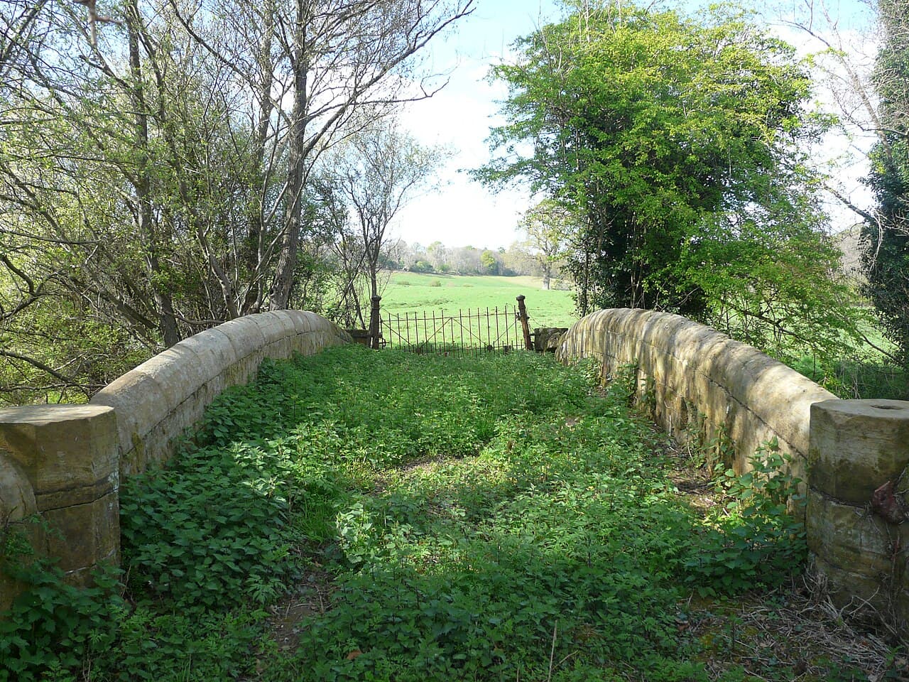 Bayham Old Abbey - Image 4