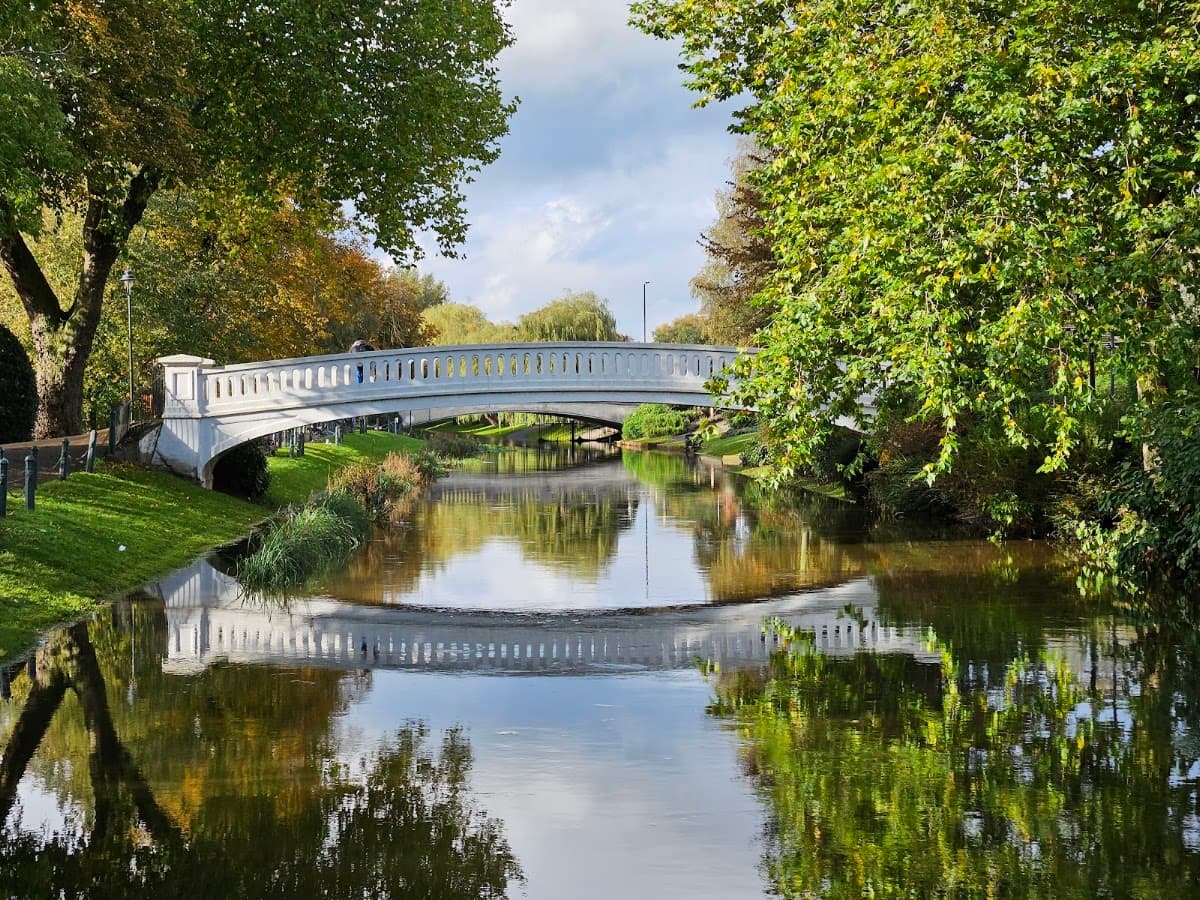 Victoria Park - Image 2