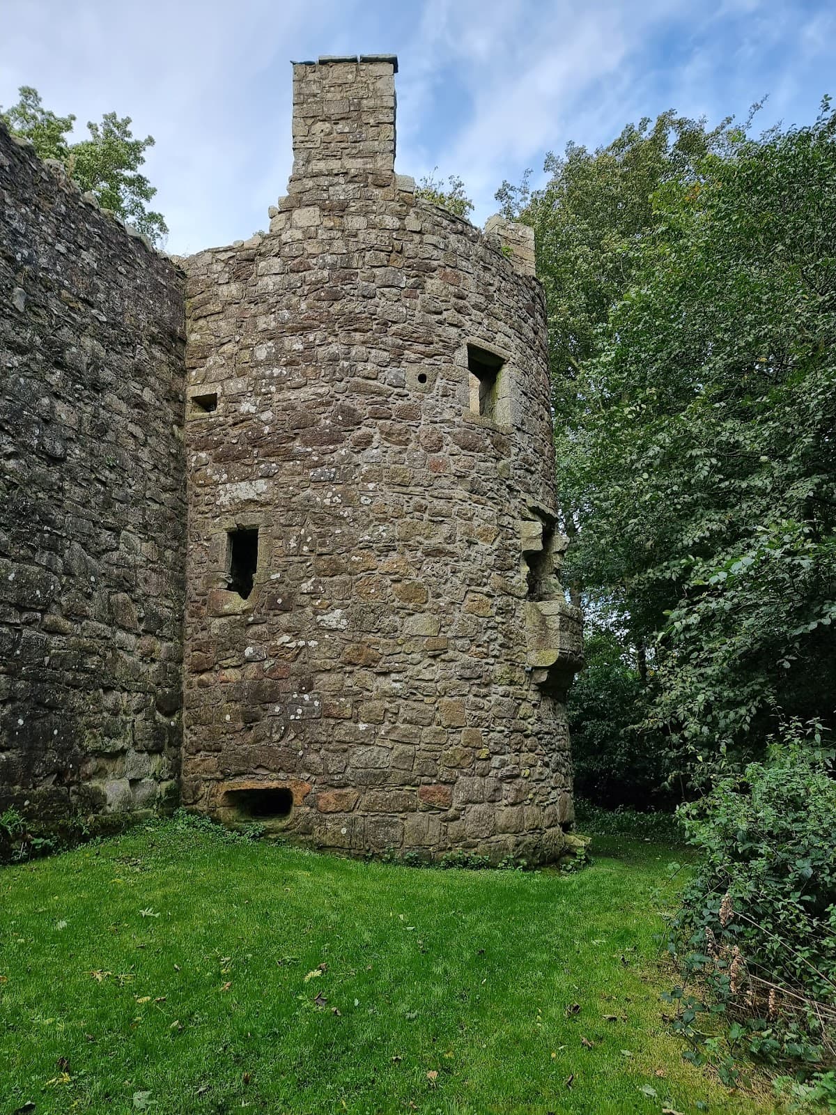 Lochleven Castle - Image 3