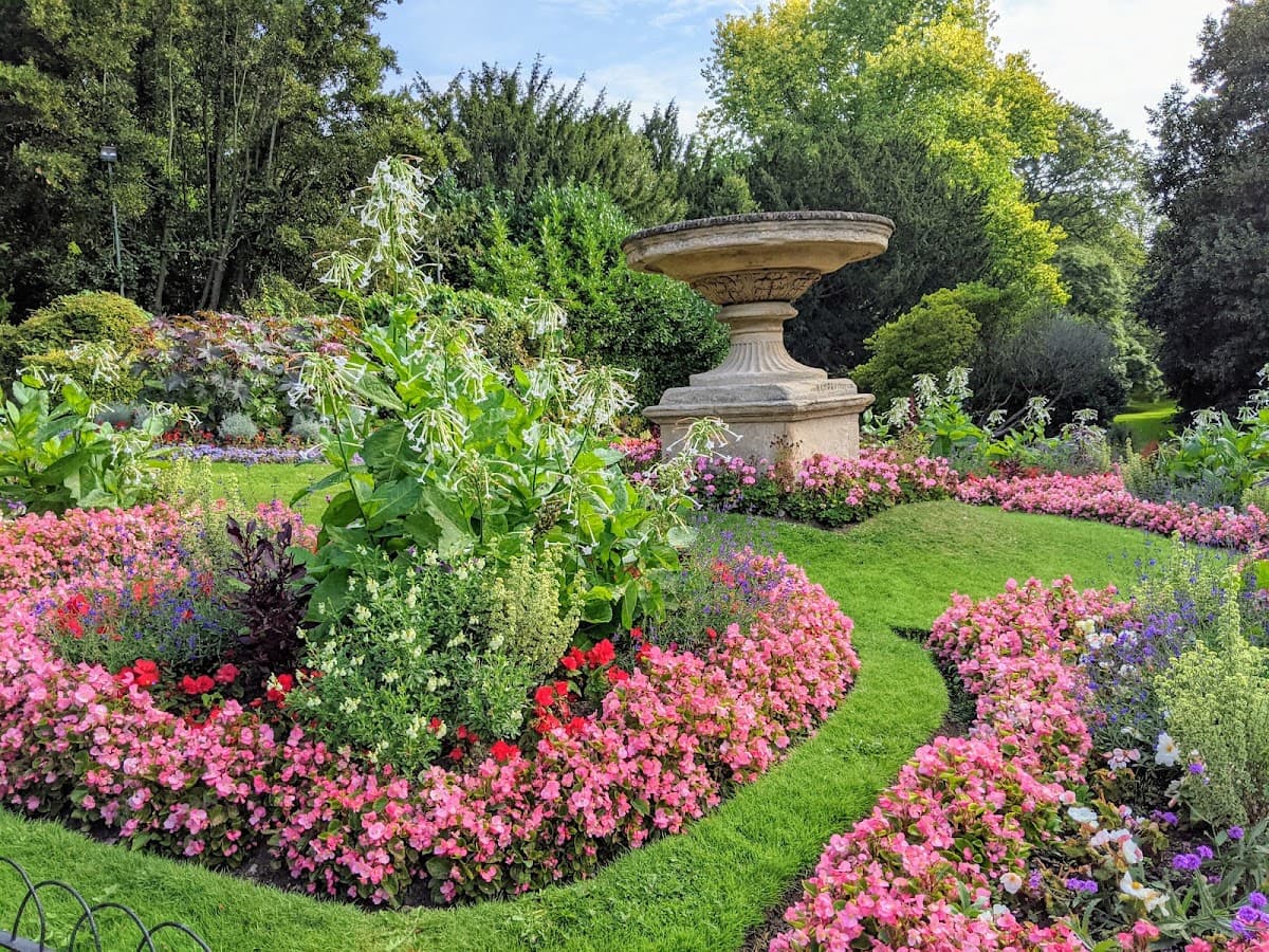 Royal Victoria Park - Image 2