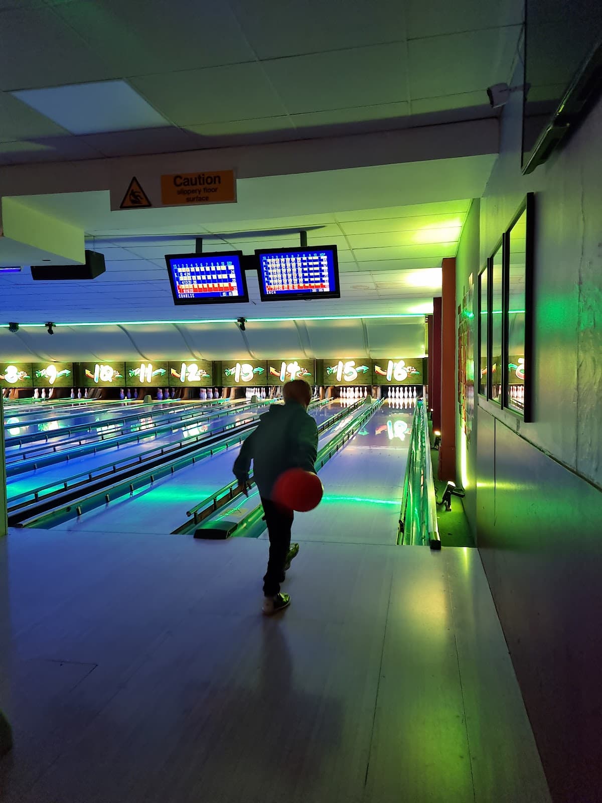 LA Bowl Ayr - Image 2
