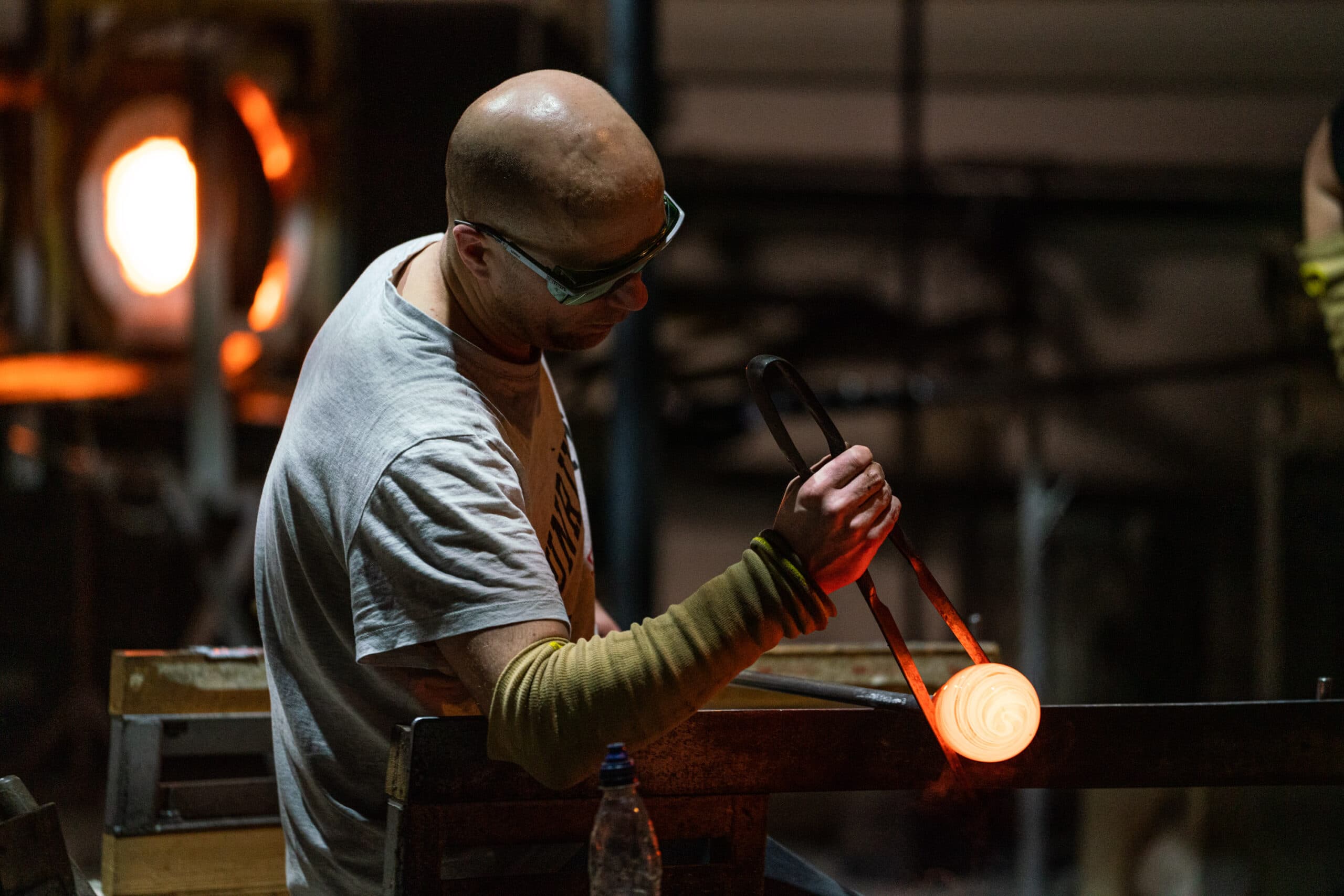 World of Glass - Image 3