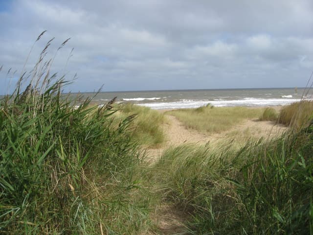 Anderby Creek Beach - Image 4