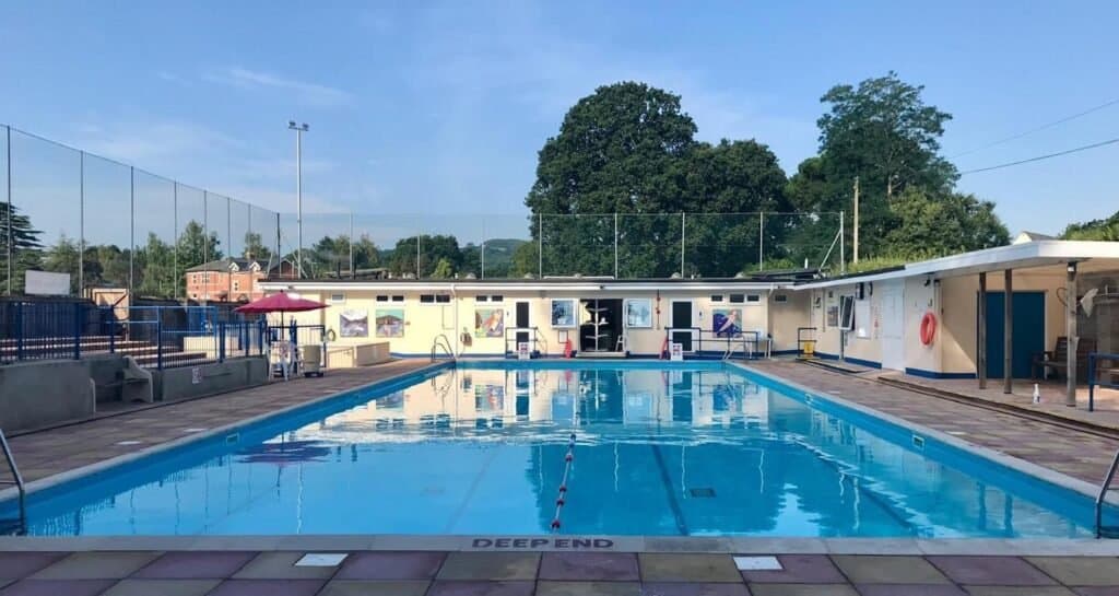 Bovey Tracey Swimming Pool - Image 1