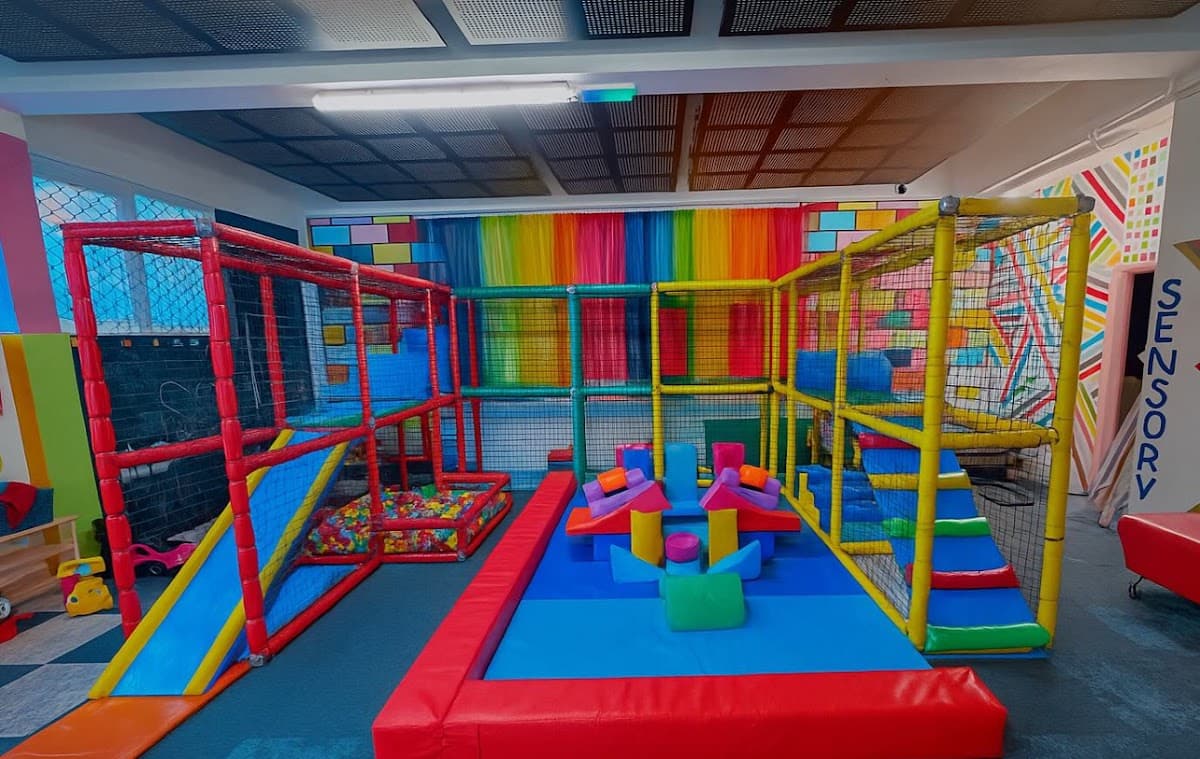 Kids Adventure Cabin - Image 1