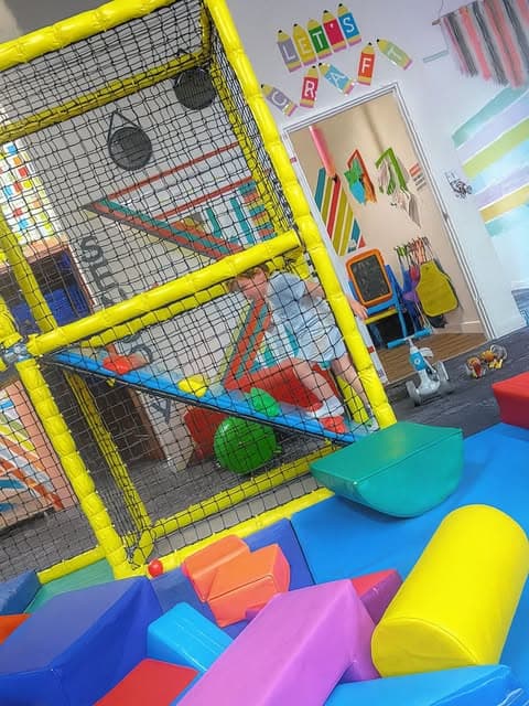 Kids Adventure Cabin - Image 2