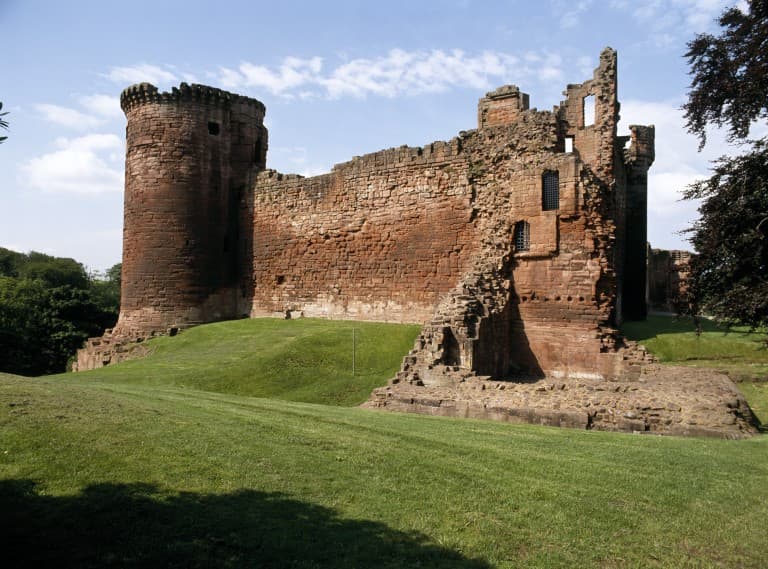Bothwell Castle - Image 2