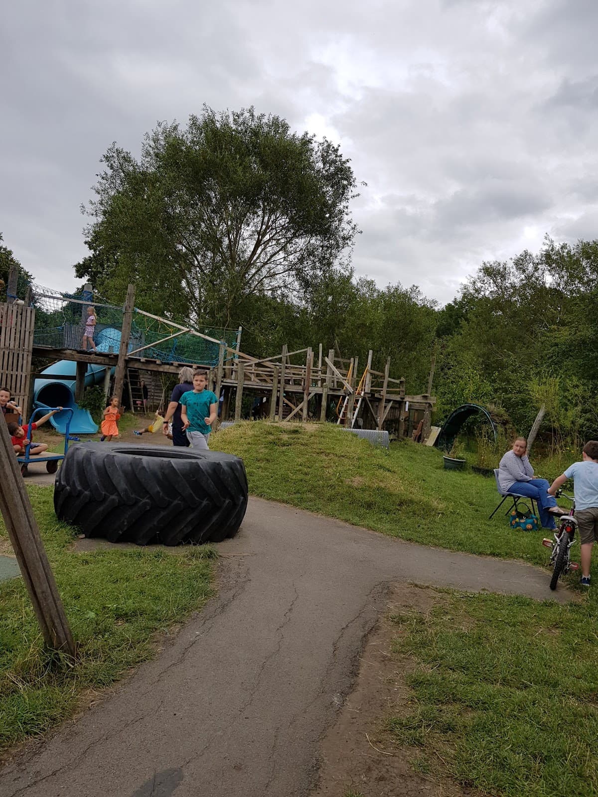 Evesham Adventure Playground - Image 2