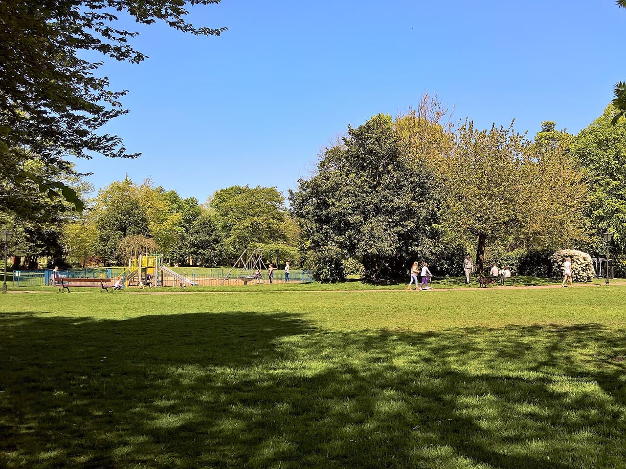 Ightenhill Park - Image 1