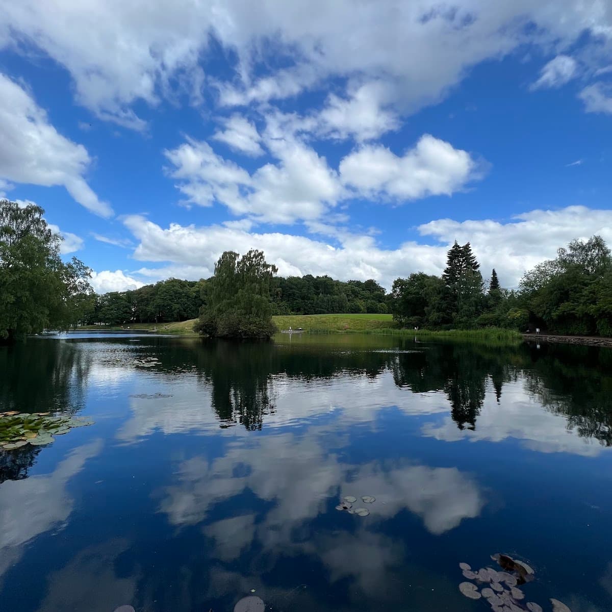 Rouken Glen Park