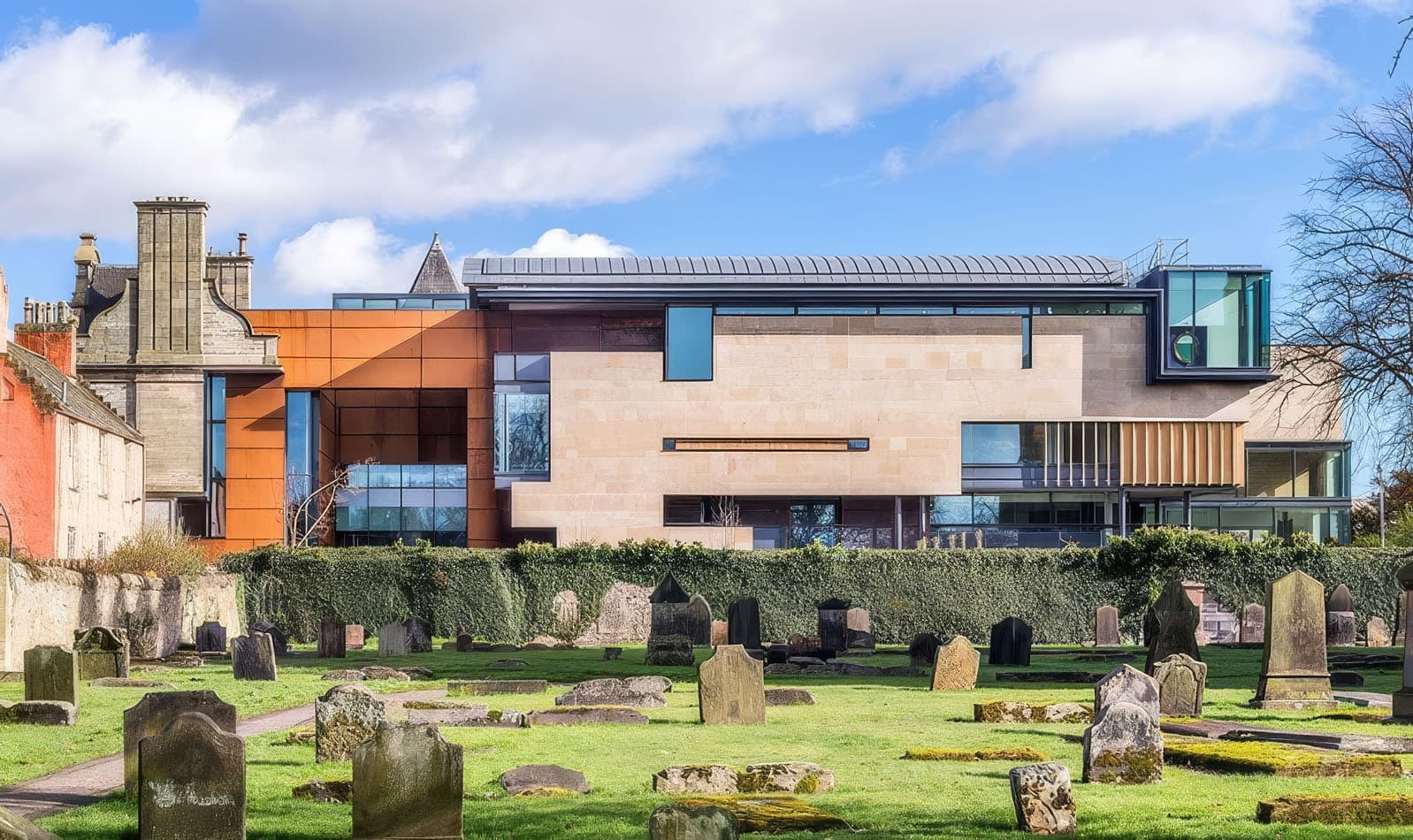 Dunfermline Carnegie Library & Galleries - Main view